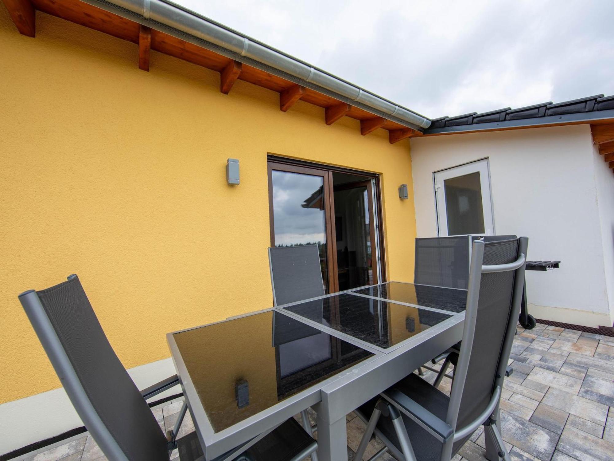 Tranquil Holiday Home In Filz In The Eifel With Garden מראה חיצוני תמונה